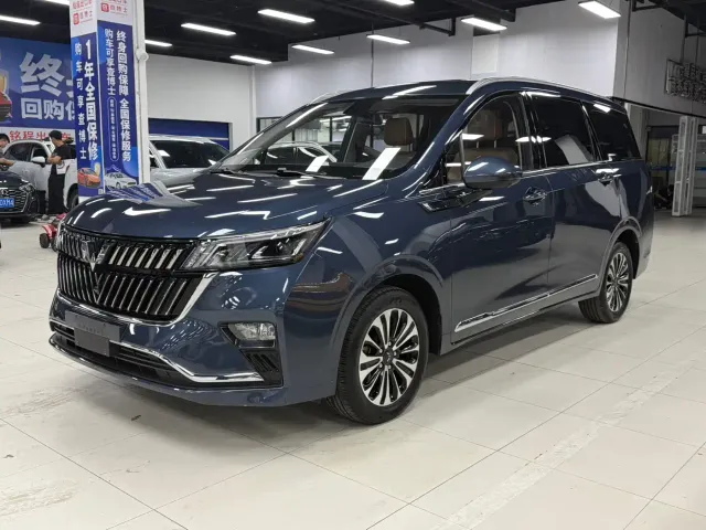 Фотография автомобиля — Wuling Jiachen