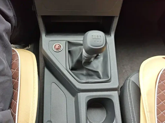 Wuling Hongguang Plus — Фото автомобиля 13