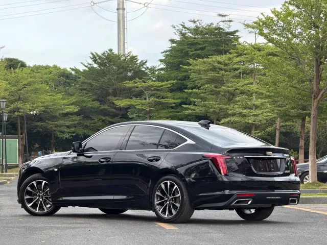 Cadillac CT5 — Фото автомобиля 5
