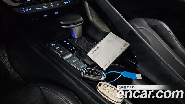 Hyundai Avante CN7 — Фото автомобиля 8