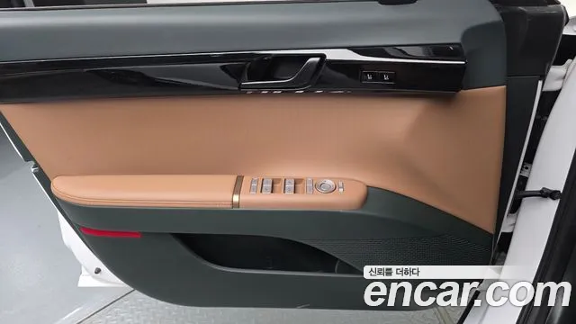 Hyundai Grandeur GN7 — Фото автомобиля 13