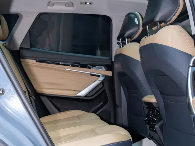 Geely Boyue L — Фото автомобиля 12