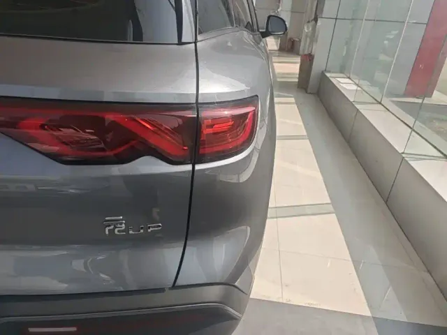 BYD Yuan UP 2024 401KM Leading Edition — Фото автомобиля 7