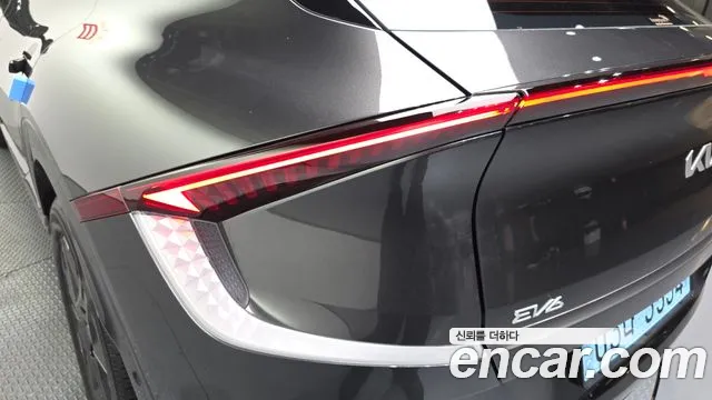 Kia EV6 — Фото автомобиля 21