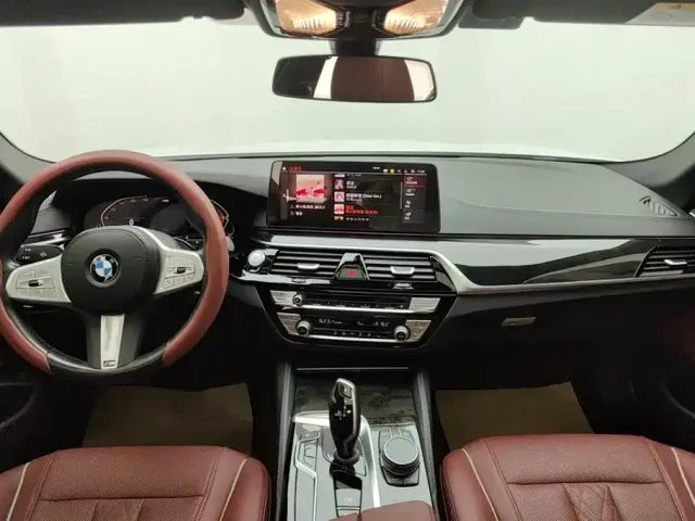 BMW BMW 5 Series 2022 Model Second Facelift 525Li M Sport Package — Фото автомобиля 12