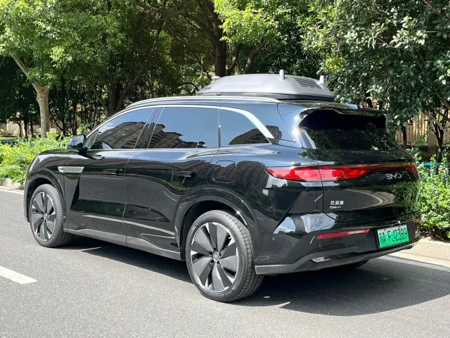 BYD Tang L — Фото автомобиля 4
