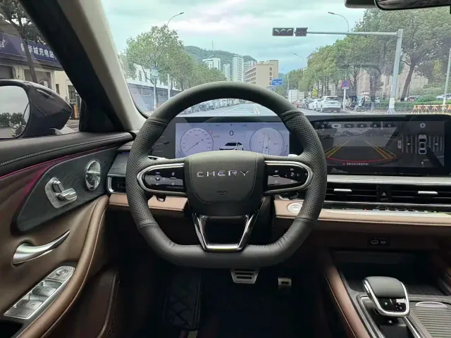 Chery Arrizo 8 — Фото автомобиля 16