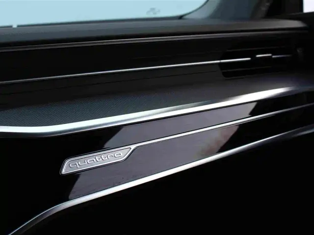 Audi A7L — Фото автомобиля 10