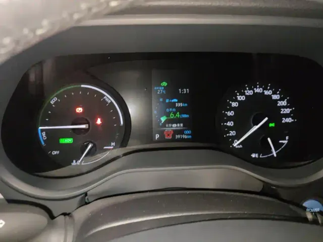 Toyota Granvia — Фото автомобиля 14