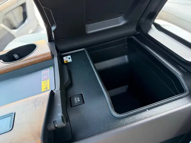 Lexus LX — Фото автомобиля 13