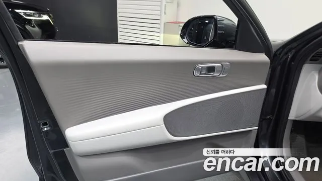 Hyundai Ioniq 6 — Фото автомобиля 24