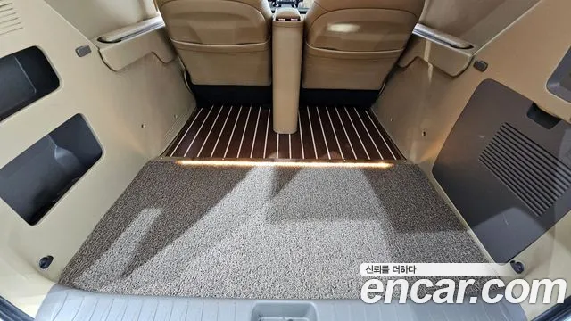Kia Canival Carnival 4 поколение Бензин 9 мест Hi-Limousine(Спецкузов) — Фото автомобиля 19