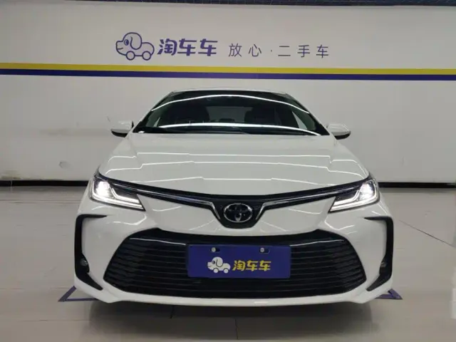 Toyota Corolla — Фото автомобиля 2