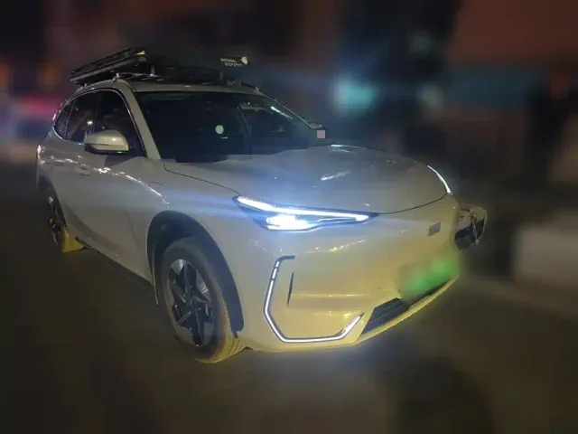 Geely Galaxy E5 — Фото автомобиля 23