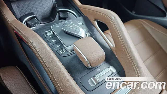 Mercedes-Benz GLE-Class — Фото автомобиля 9