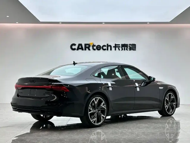 Audi A7L — Фото автомобиля 5