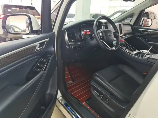 GAC Trumpchi M8 — Фото автомобиля 14