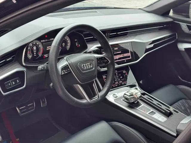 Audi A6L — Фото автомобиля 9
