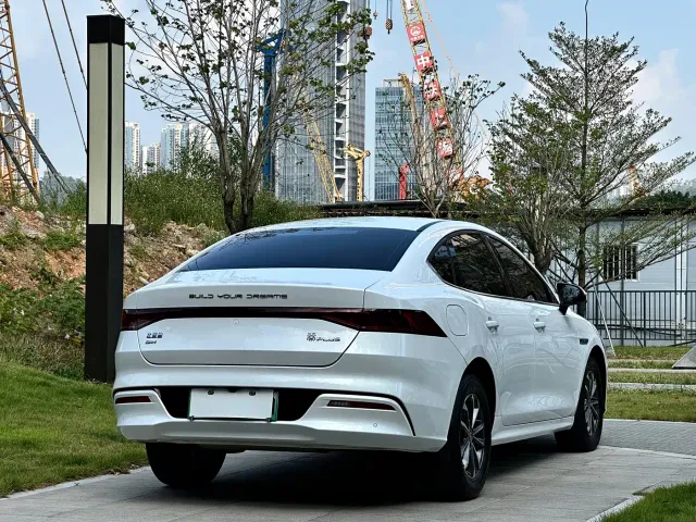 BYD Qin PLUS — Фото автомобиля 14