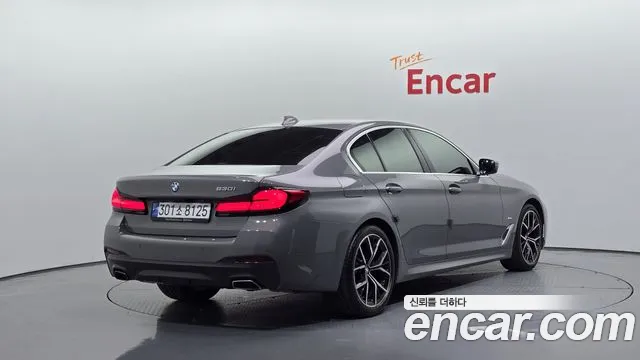 BMW 5 Series G30 — Фото автомобиля 2