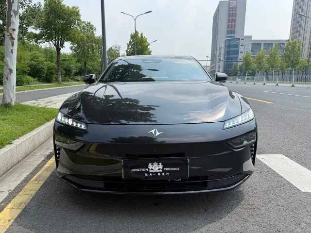 Dongfeng eπ 007 — Фото автомобиля 2