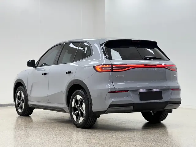 Geely Galaxy E5 — Фото автомобиля 4