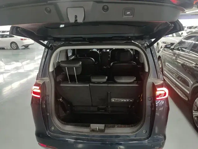 GAC Trumpchi M6 — Фото автомобиля 18