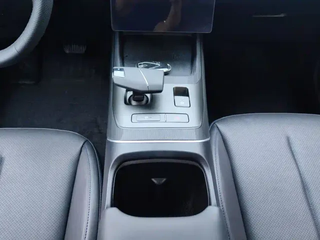 Changan Eado — Фото автомобиля 15