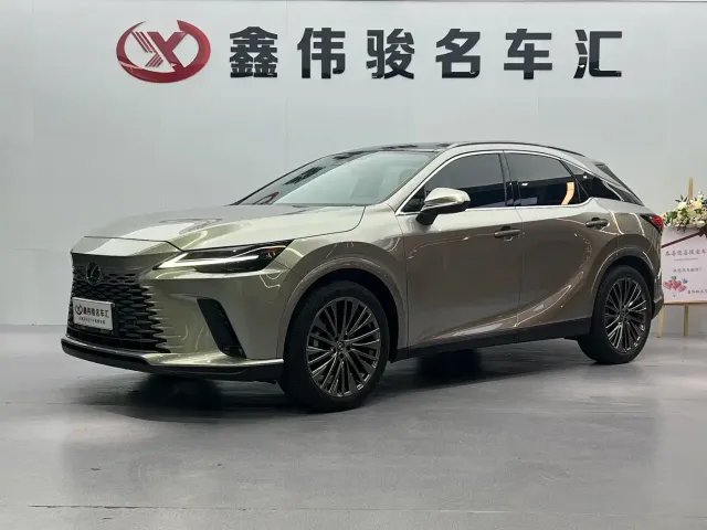 Lexus RX — Фото автомобиля 2