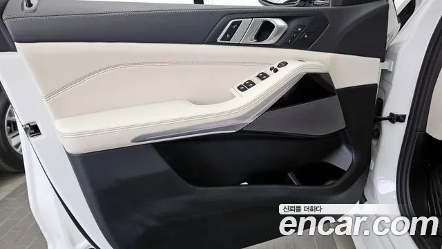 BMW X5 xDrive 40i M Sport — Фото автомобиля 21