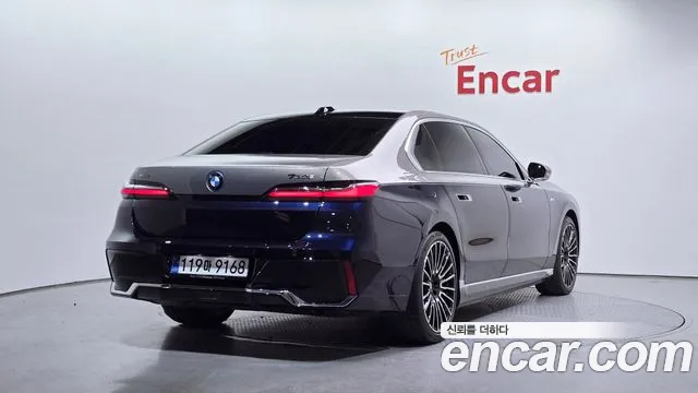 BMW 7-Series 7 серия (G70) — Фото автомобиля 2