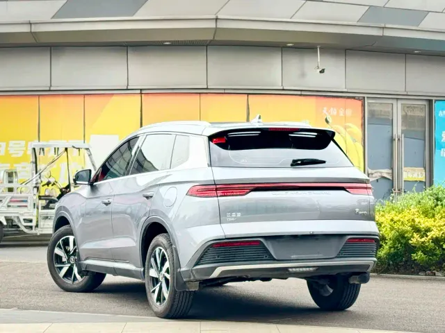 BYD Song Pro — Фото автомобиля 3