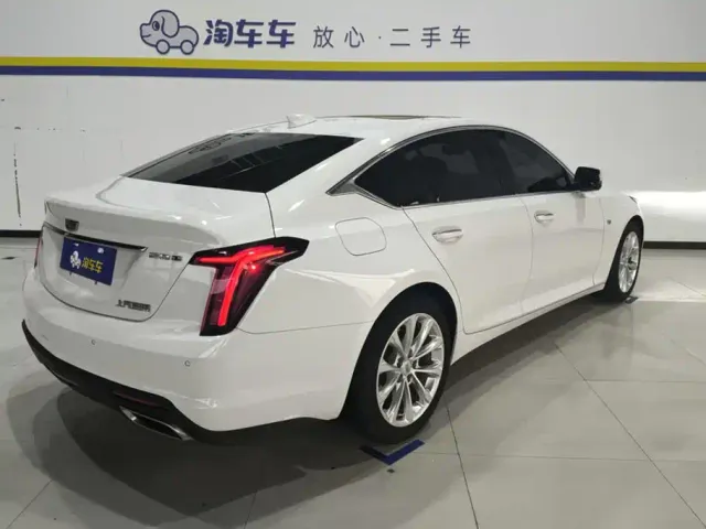 Cadillac CT5 — Фото автомобиля 3