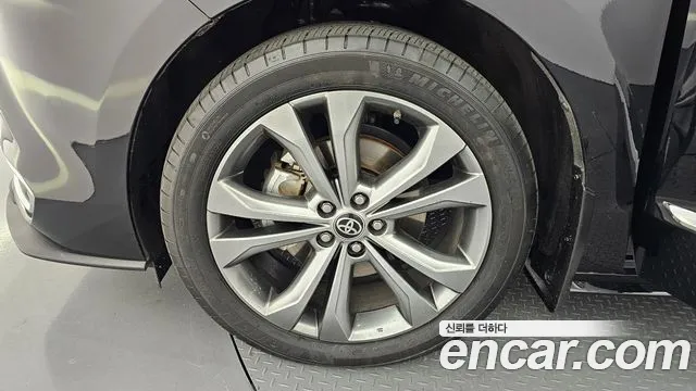 Toyota Sienna — Фото автомобиля 4
