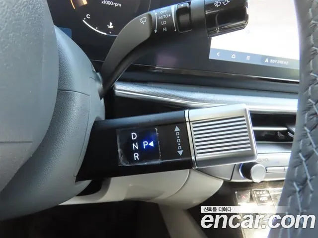 Hyundai Grandeur Grandeur (GN7) 2.5 Бензин 2WD — Фото автомобиля 14