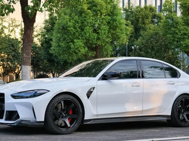 BMW M3 — Фото автомобиля 3