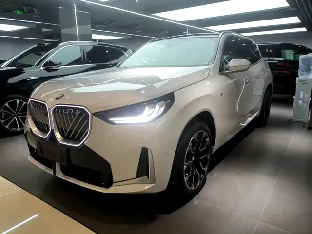 Фотография автомобиля — BMW X3