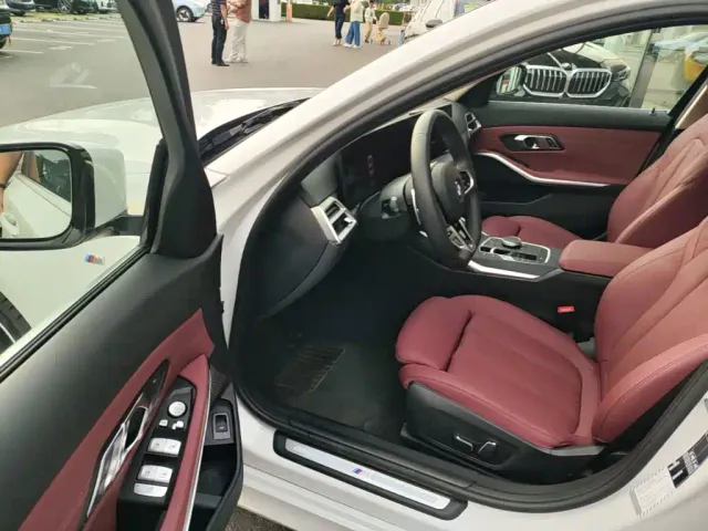 BMW 3 Series — Фото автомобиля 15