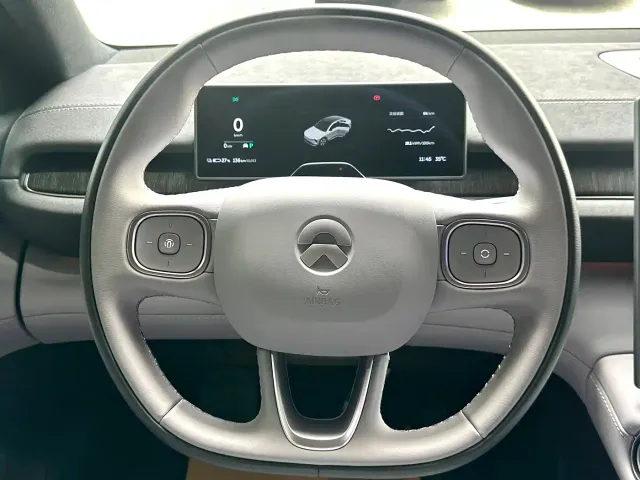 Nio EC6 — Фото автомобиля 14