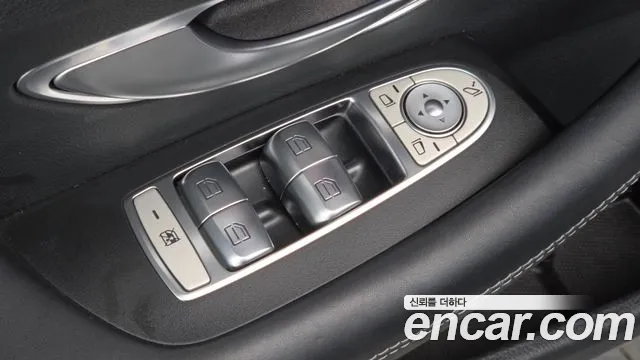 Mercedes-Benz E-Class — Фото автомобиля 18
