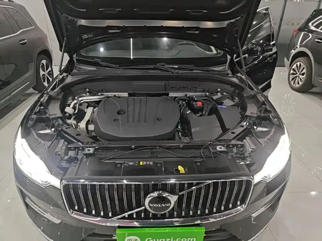 Volvo XC60 — Фото автомобиля 15
