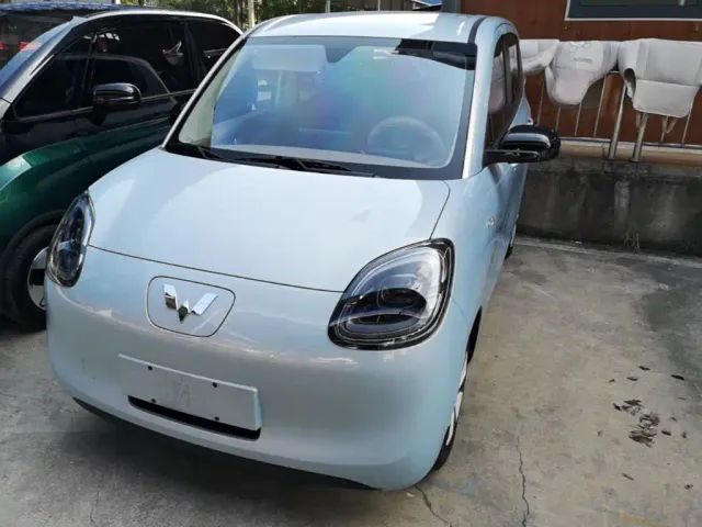 Фотография автомобиля — Wuling Hongguang Mini EV