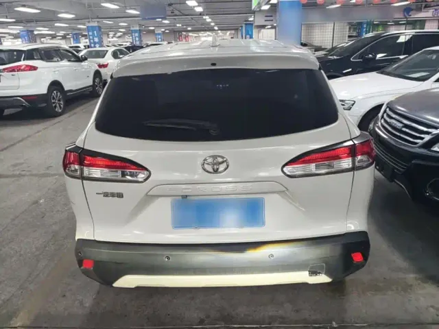 Toyota Corolla Cross — Фото автомобиля 5