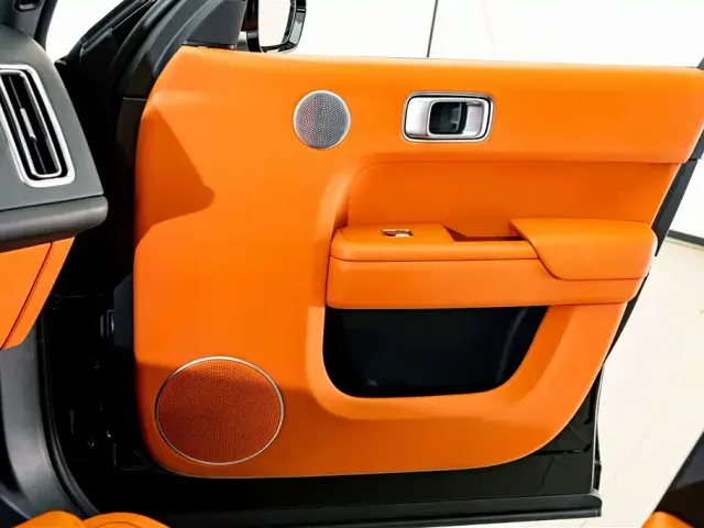 Li Auto L8 — Фото автомобиля 17