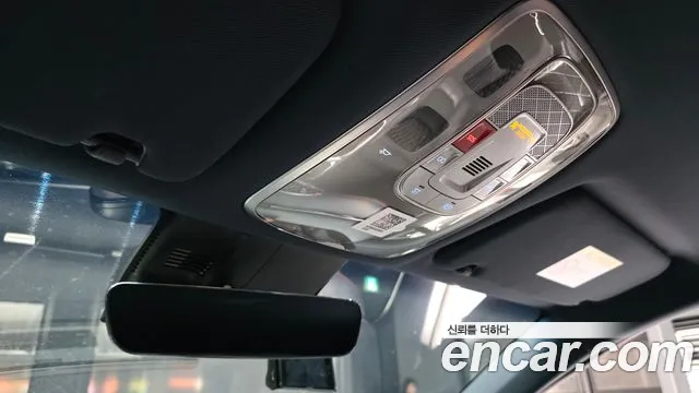Genesis GV70 2.5T Бензин 2WD — Фото автомобиля 19
