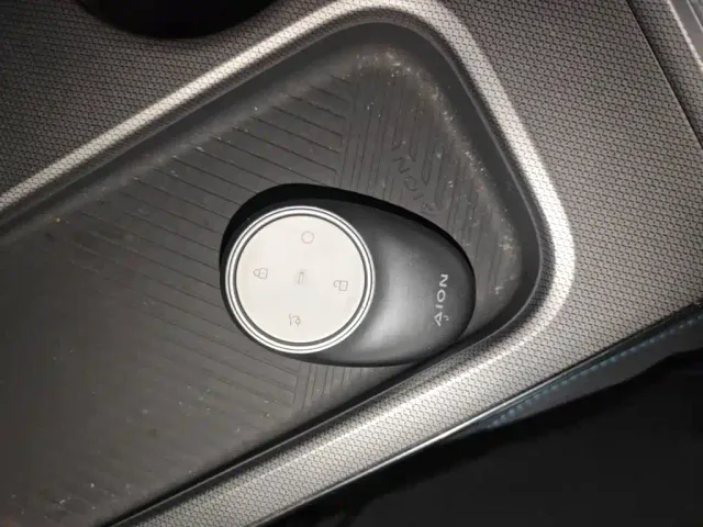 GAC Aion Y — Фото автомобиля 8