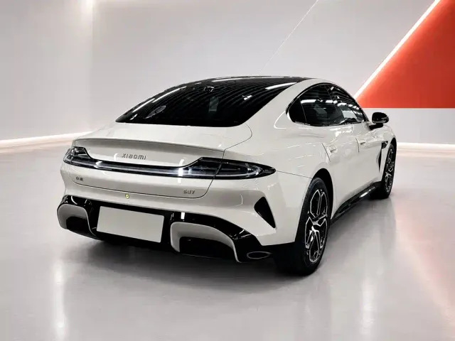 Xiaomi SU7 — Фото автомобиля 6