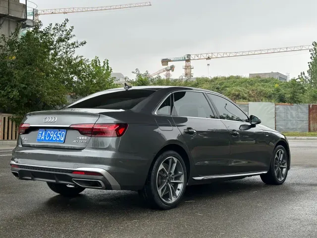 Audi A4L — Фото автомобиля 13