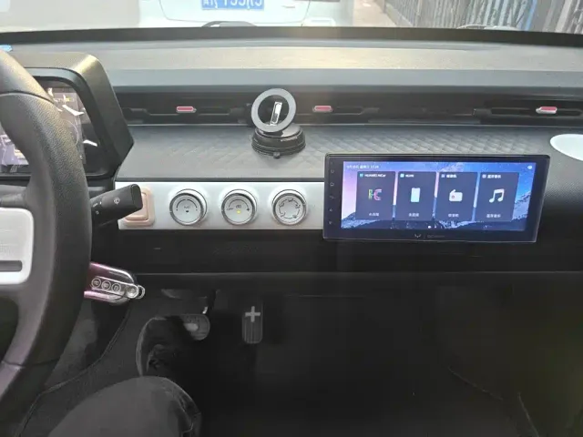 Wuling Hongguang Mini EV — Фото автомобиля 9
