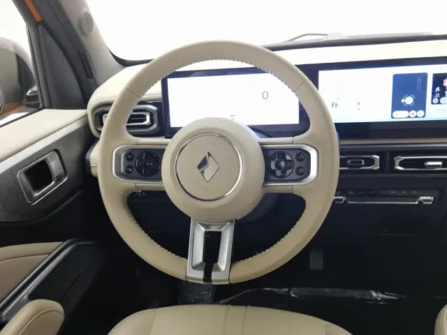 Baojun Yep — Фото автомобиля 11